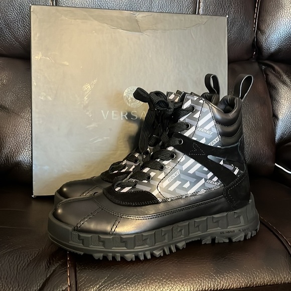 Versace La Greca leather suede monogram combat Boots NWB - Picture 4 of 7